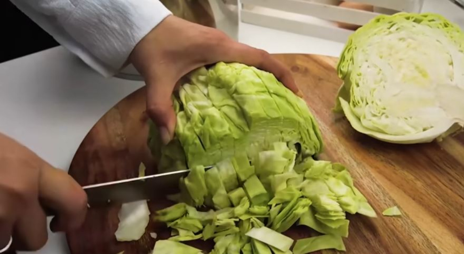 Káposztás lepény: Ebédre és vacsorára is tökéletes 